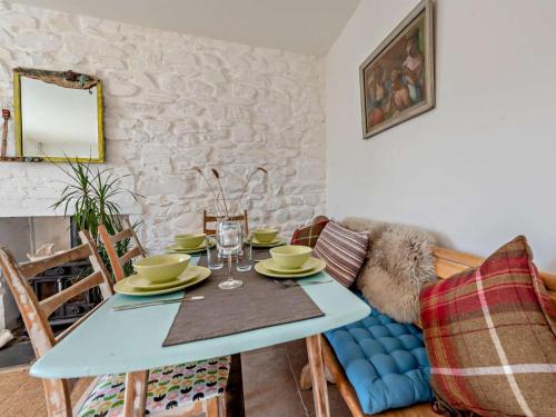 Facilities, 2 Bed in Haverfordwest oc-93577 in Marloes