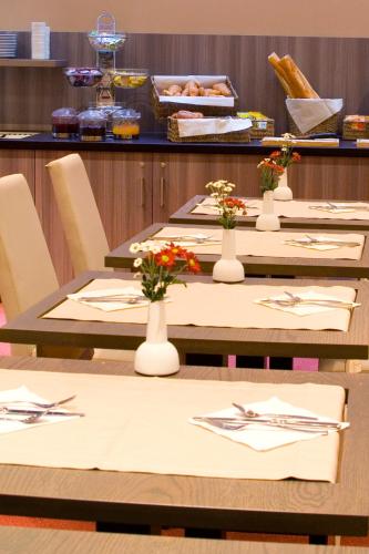 Atlas Hotel Brussels - image 4