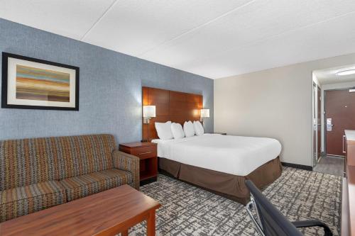 Best Western Plus Fresno Airport Hotel - image 42