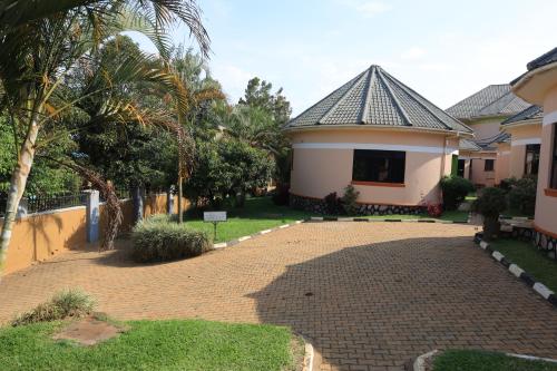 Lorycon Hotel Rukungiri in Bushenyi