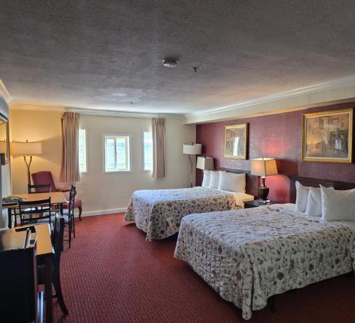 托諾帕站賭場酒店 (Tonopah Station Hotel and Casino) in 托諾怕 (NV)