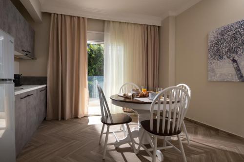 Olenia Luxury Apartments 4