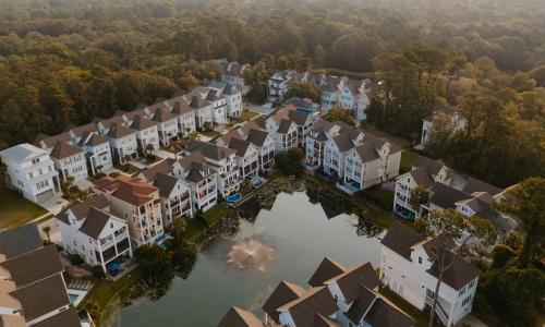 Luxury 6 Br Sleeps 18 Private Heated Pool Fire Pit in 힐튼 헤드 아이랜드 (SC)