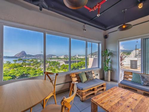 Balcony/terrace, B&B HOTEL Santos Dumont in Rio De Janeiro