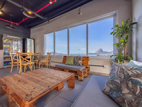 Balcony/terrace, B&B HOTEL Santos Dumont in Rio De Janeiro