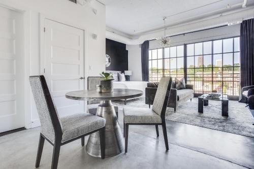 Heavenly Haven by Atlanta Luxury Rentals - image 3