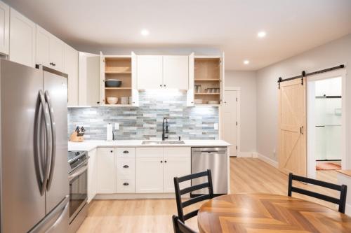 Peaceful Modern Retreat Flexible Stays - Bow NH in 布烏