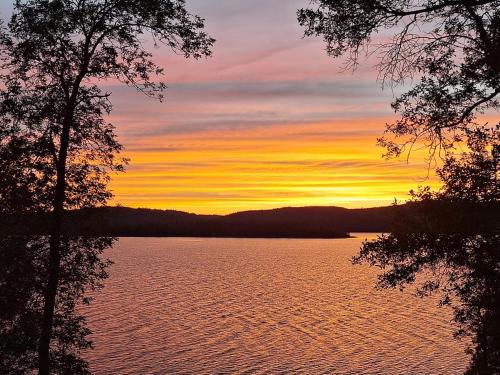 Beautiful Waterfront Apartment Quispamsis, NB in Quispamsis (NB)