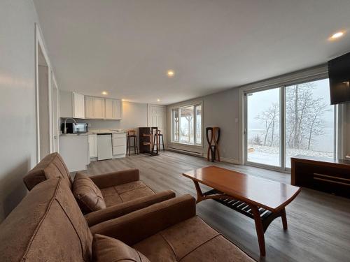 Beautiful Waterfront Apartment Quispamsis, NB in Quispamsis (NB)