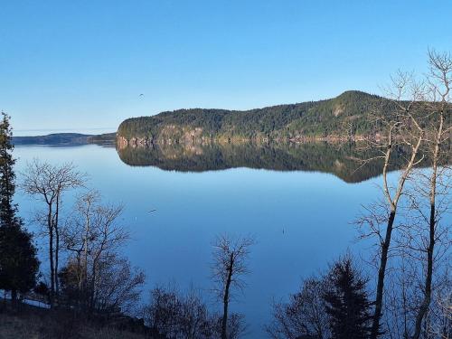 Beautiful Waterfront Apartment Quispamsis, NB in Quispamsis (NB)
