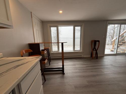 Beautiful Waterfront Apartment Quispamsis, NB in Quispamsis (NB)