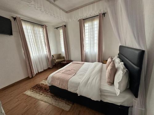 R&M Homestay Villas in คีซูมู