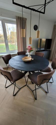 Iekārtas, Hoevense wellness met hottub & sauna in Hoeven (North-Brabant)