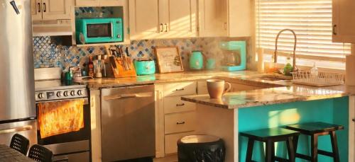 Kosecki Kabana Beach cottage and Bunkie in Simcoe (ON)
