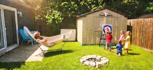 Kosecki Kabana Beach cottage and Bunkie in Simcoe (ON)