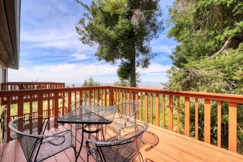 Slope-Side Getaway Deck Pool Table Views in Shafer Butte
