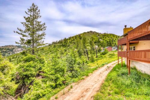 Mountain Retreat Slope Access 2 Decks in Shafer Butte