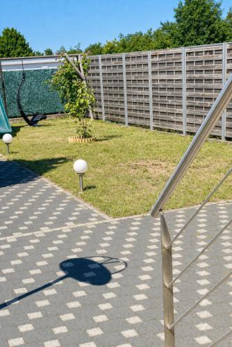 Maison avec salle cinéma, terrasse, jardin, trampoline & BBQ proche Strasbourg (Maison avec salle cinema, terrasse, jardin, trampoline & BBQ proche Strasbourg) in 蘭戈爾桑