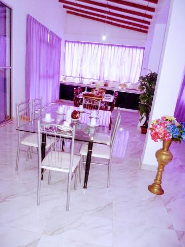 مطعم, Evening Star Guest Inn in ماهاويلي ريفر فرونت
