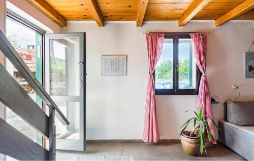 virtuve, Gorgeous Home In Trilj in Grab