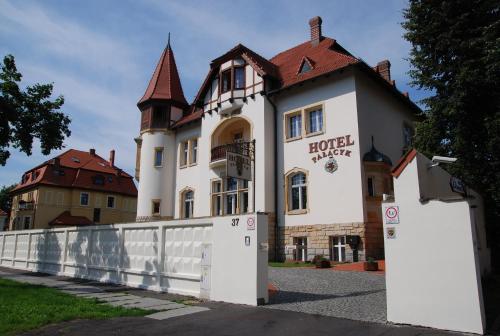 Hotel Pałacyk - image 5