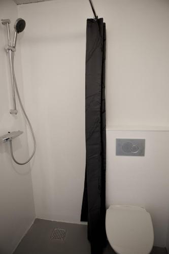 מקלחת, Captains Room - Havborg in Norðoyar