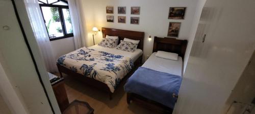 Quarto 04 - Pousada Casarão (Quarto 04 - Pousada Casarao) in 南聖本圖