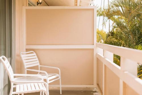 Plantation Hale Suites - image 34