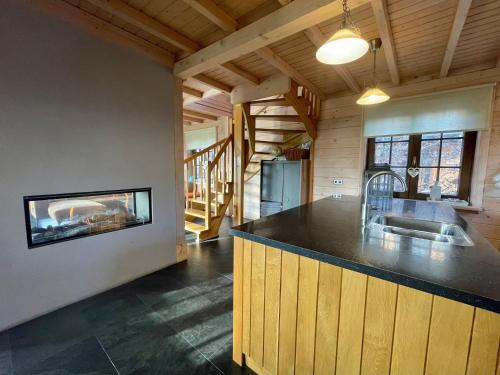 Konyha, Villa with Sauna & Tub in Twenterand