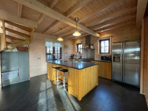 Konyha, Villa with Sauna & Tub in Twenterand