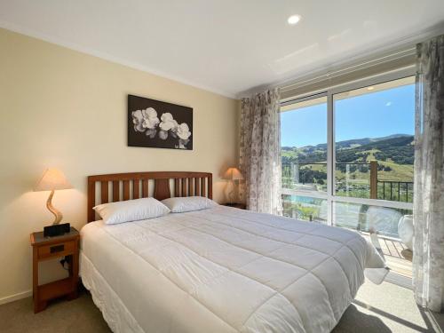 Harbour View - 3 Bedroom Retreat in Duvauchelle