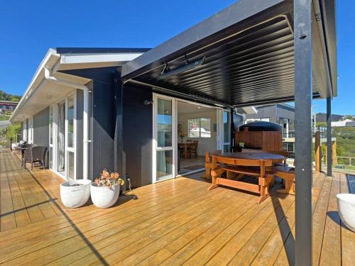 Harbour View - 3 Bedroom Retreat in Duvauchelle