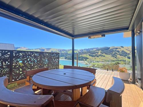 Harbour View - 3 Bedroom Retreat in Duvauchelle