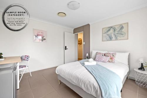 Cozy Double Room in Panania - Close to Stations & Stores - Shared Bathroom - Sydney