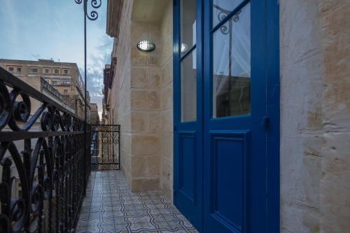 Valletta Kursara Port View - main image