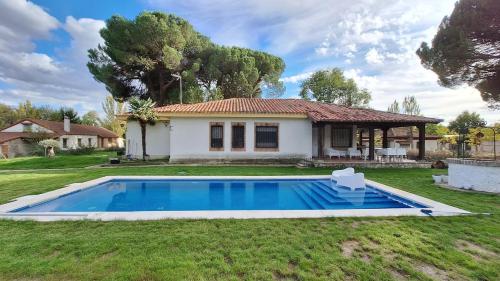 Charming house in Boesillo