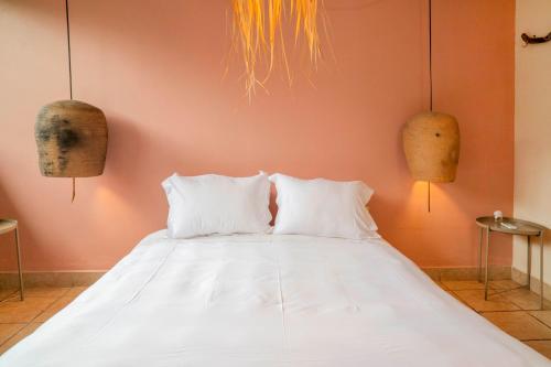 PORFIRIO 2 · Two Houses Seven Bedroom Group Retreat - image 3