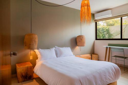 PORFIRIO 1 · Spacious House with Terrace