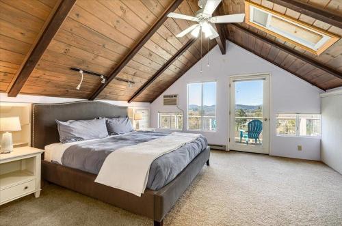Farmhouse With Pool, Hot Tub And Tastings Included in Windsor (CA)