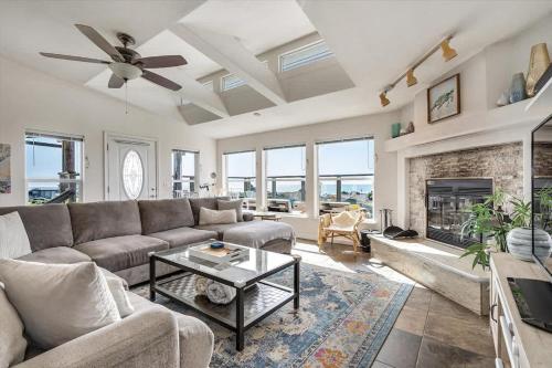 Bodega Bay Oasis - Wine Tastings Included in Bodega Bay (CA)
