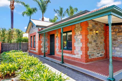 Lovely Villa on the Border of Prospect in Prospect