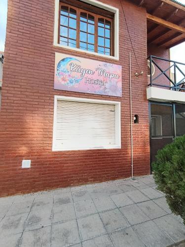 Entrance, Hostel Kuyen Mapu in Comodoro Rivadavia