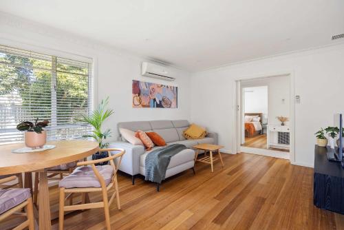 The Bay Walk House 750m to Mills Beach – khách sạn tại Mornington