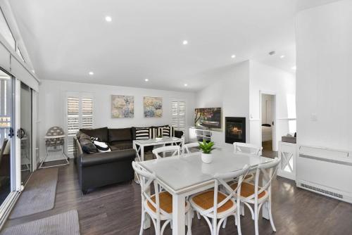Margaret's Hamptons Beach House in Hawks Nest
