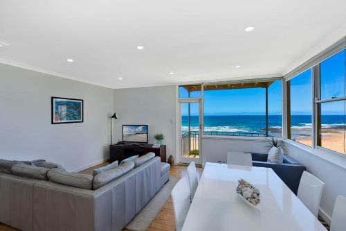 Exterior view of Golden Sands 1 - Absolute Beachfront