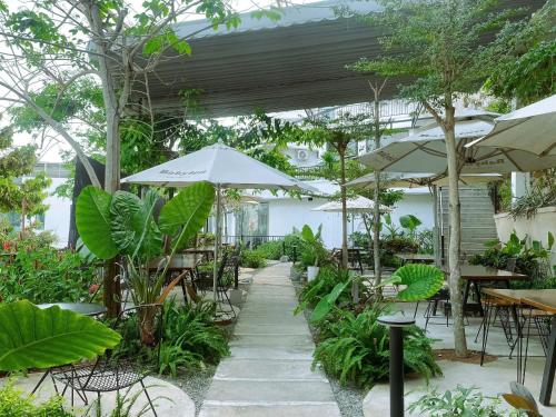 Babylon Mini Resort in Phuong 6