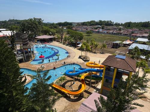 Junikastay Homestay Melaka Free Waterpark Access – khách sạn tại Ayer Keroh