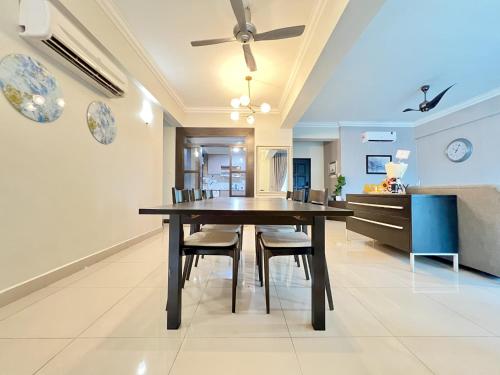 KL Cityview Seri Titiwangsa 7pax WiFi Netflix near Sentul Timur LRT Station