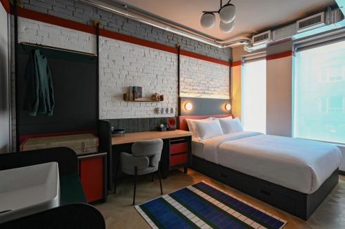 room detail thumbnail 0