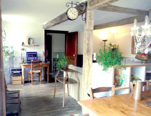 Chambres d'Hotes La Mystérieuse - image 8
